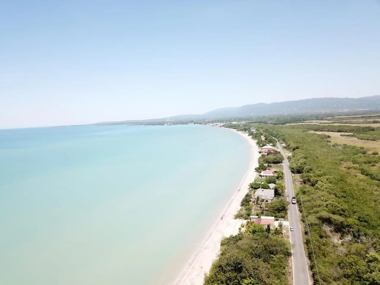 Landing Strip Villa Black River